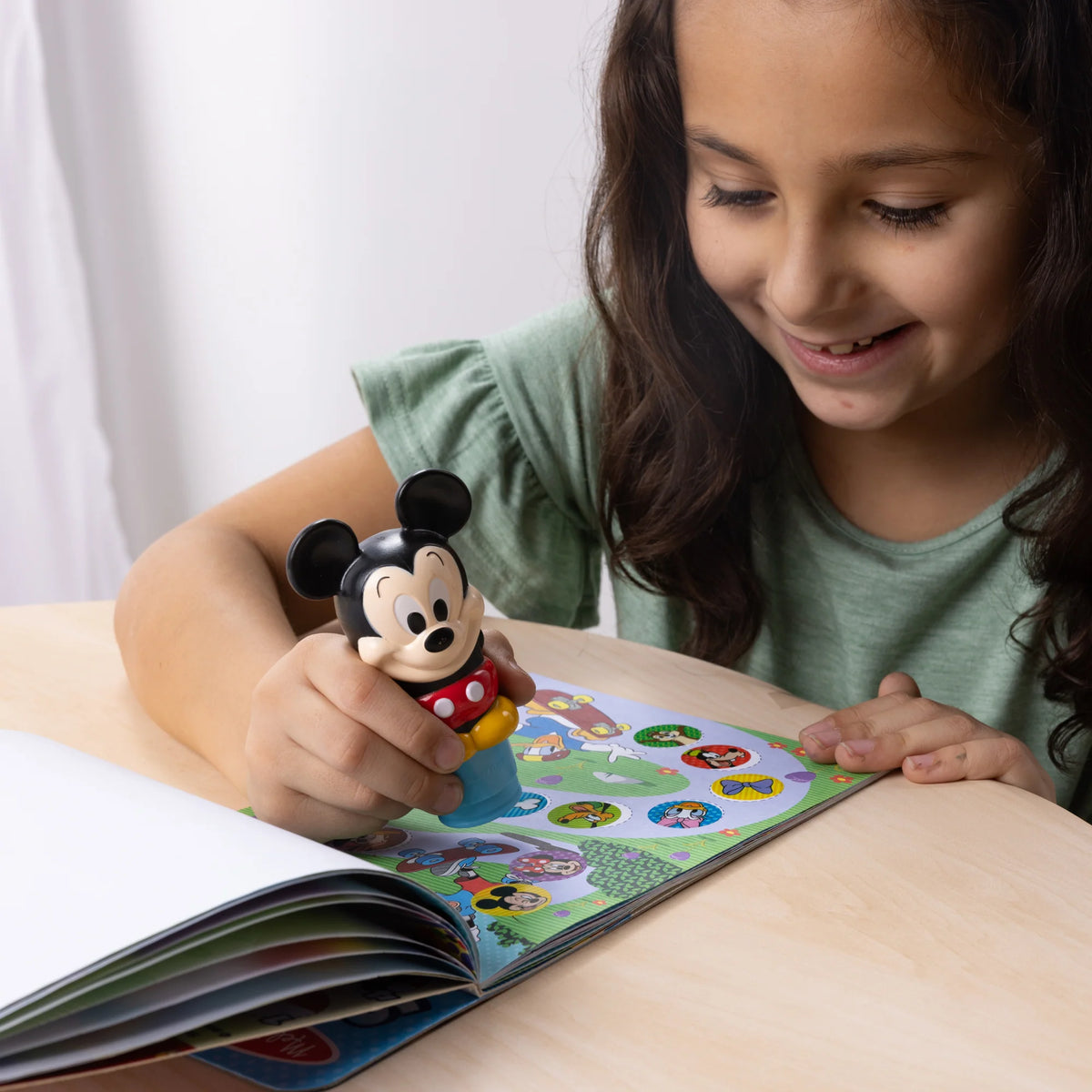Sticker WOW! Activity Pad & Sticker Stamper - Disney's Mickey Mouse